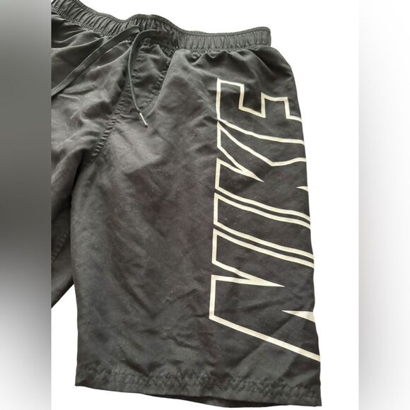 Nike Men's Black Athletic Shorts - Picture 2 of 4